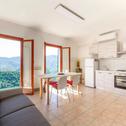 Apartments Cosy flat above Recco with hydromassage