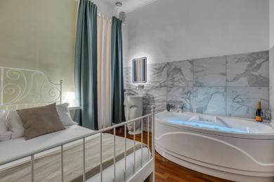 Apartments ATRHOME Frattina Luxury
