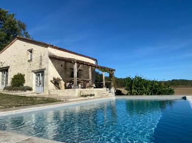Aux Juges-charming holiday house with private infinitypool!