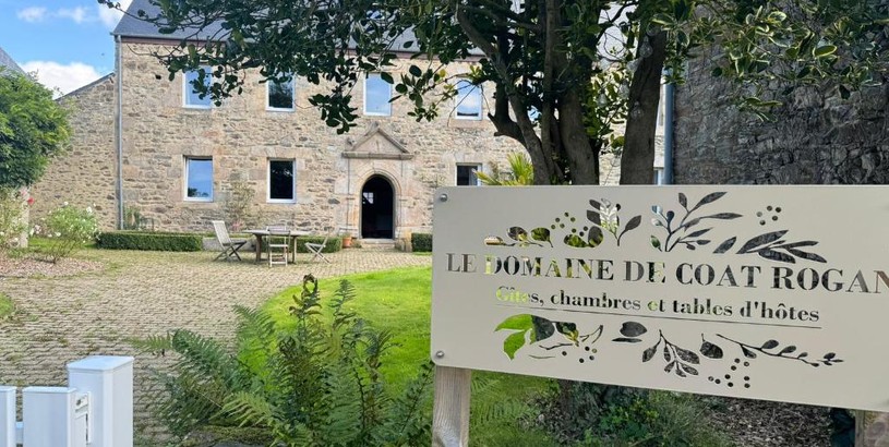Гостевой дом LE DOMAINE DE COAT ROGAN La chambre romantique