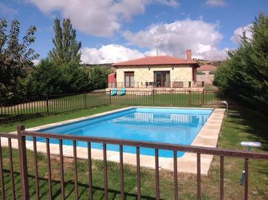 Apartments Nido con jacuzzi y piscina privada y 1.100m2
