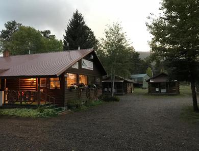 Lodge Grandview Cabins & RV Resort