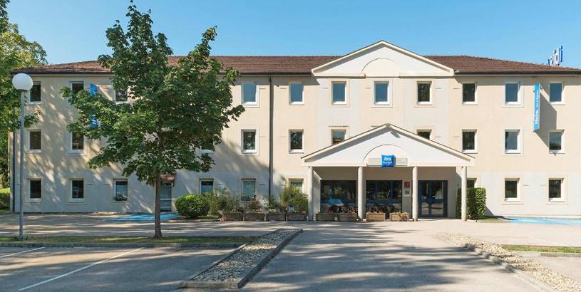 Отель Ibis Budget Lons le Saunier - Hotel Climatisé BUFFALO GRILL SUR SITE