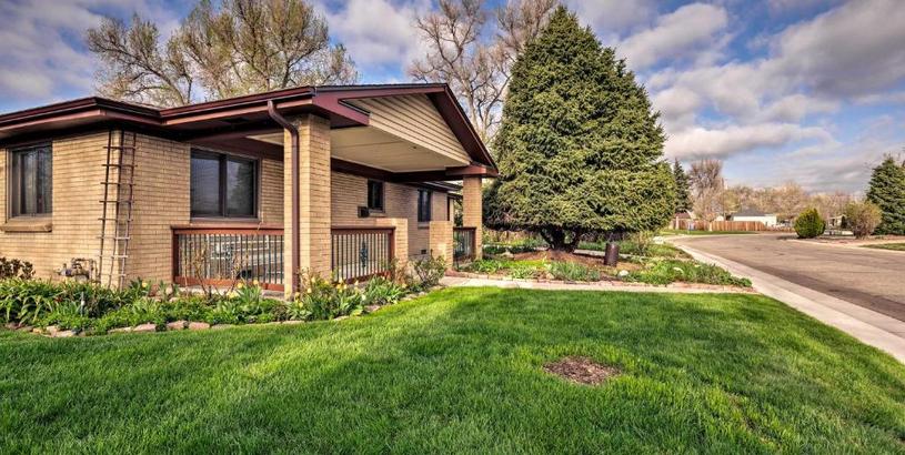 Holiday home Arvada Home with Beautifully Landscaped Yard!