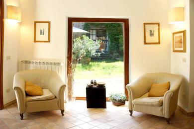 Apartments 2 bedrooms appartement with enclosed garden and wifi at Barbarano Romano