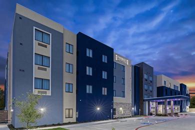 Отель Staybridge Suites Waco South - Woodway, an IHG Hotel