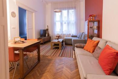 Апартаменты ORANGE Pearl Apartment with 3 rooms near the Danube