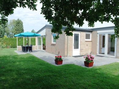 Holiday home Detached bungalow at a short distance of Lake Veere