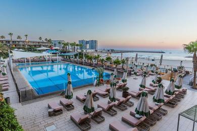 Отель Dan Accadia Herzliya Hotel
