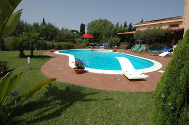 Вилла Chiesanuova Villa Sleeps 8 Pool Air Con WiFi