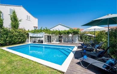 Holiday home Holiday home Bosanka with Outdoor Swimming Pool 287