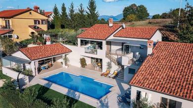 Villa A stunning villa with a swimming pool in Lindar near Pazin