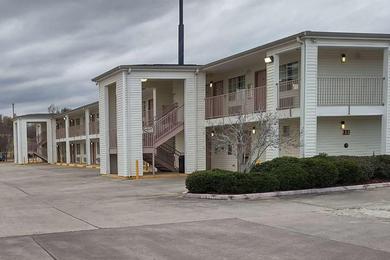 Motel Carom Inn a Travelodge by Wyndham Denham Springs-Baton Rouge