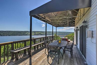 Holiday home Lovely Finger Lakes Retreat with Deck and Lake Views!