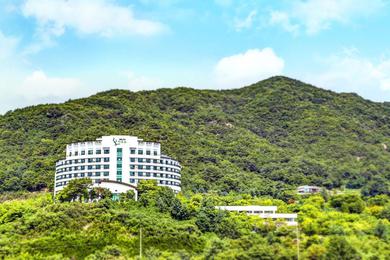 Отель Cheongpung resort hill house
