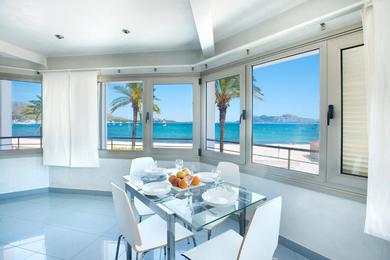 Apartments Life By the Beach - Sea View Apartment 1