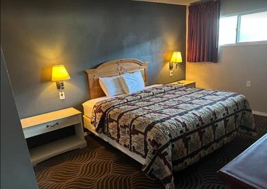 Мотель Love Hotels Western Holiday by OYO at Harlan Lake NE