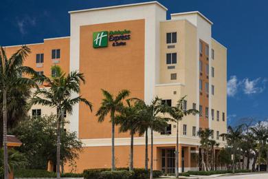 Отель Holiday Inn Express Fort Lauderdale Airport South, an IHG Hotel