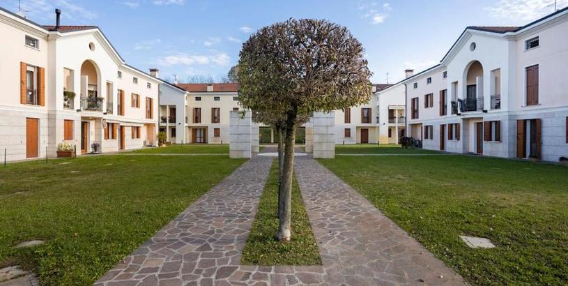 Апартаменты PARCO ROMY - Free Parking con giardino