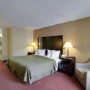 Отель Quality Inn & Suites Clarksville
