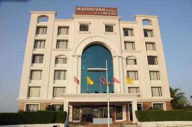 Hotel Madhuvan Suites By Blues