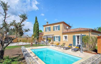Holiday home Beautiful Home In Espeluche With Outdoor Swimming Pool, Wifi And Private Swimming Pool