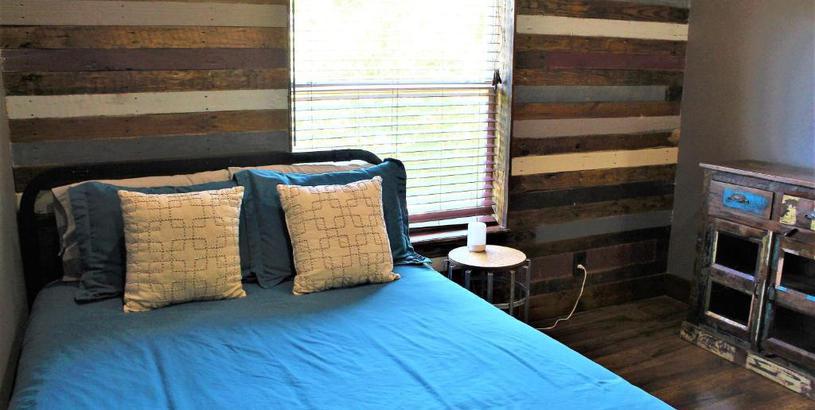 Holiday home The Rustic Inn - Family friendly, Close to Fiesta Texas, SeaWorld, Riverwalk and more