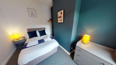  Suffolk House 3 or 6 Bed setup Workstays UK