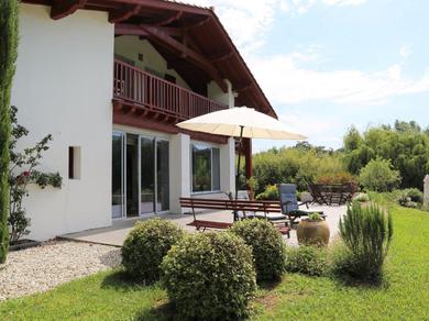 Holiday home Maison Ascain, 6 pièces, 11 personnes - FR-1-239-776