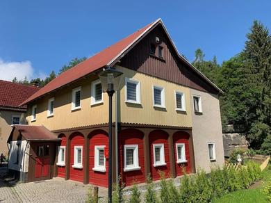 Дом отдыха Waldferienhaus Dunja mit Whirlpool, Sauna u Garten