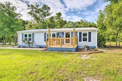Holiday home Summerfield Home 4 Mi to Lake Weir and Beach!