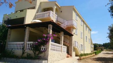 Apartments Apartments with a parking space Mandre, Pag - 12409
