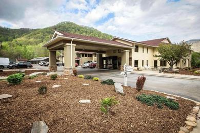 Отель Comfort Inn near Great Smoky Mountain National Park