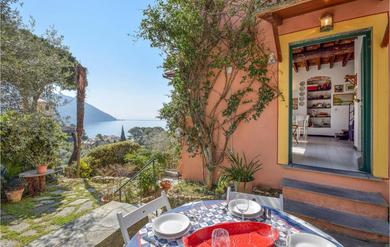 Дом отдыха Awesome home in Recco with WiFi and 3 Bedrooms