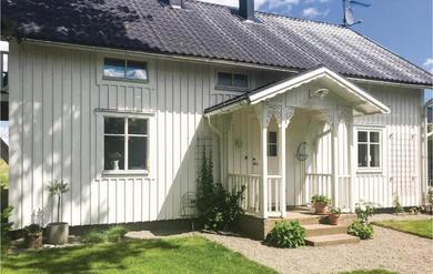 Holiday home Awesome home in Gislaved with 3 Bedrooms, Sauna and WiFi