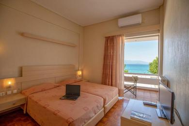 Отель Hotel Kypreos