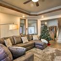 Holiday home Luxurious Liberty Lake Hideaway with Hot Tub!