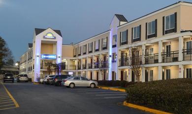 Отель Days Inn by Wyndham Marietta-Atlanta-Delk Road