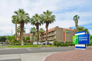 Resort Holiday Inn Express Palm Desert, an IHG Hotel