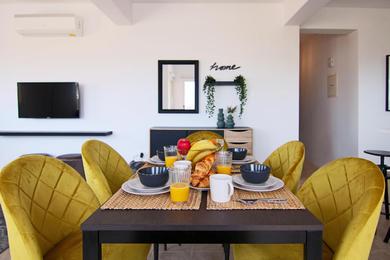 Apartments Phaedrus Living Cityview Luxury Flat Walnut Grove