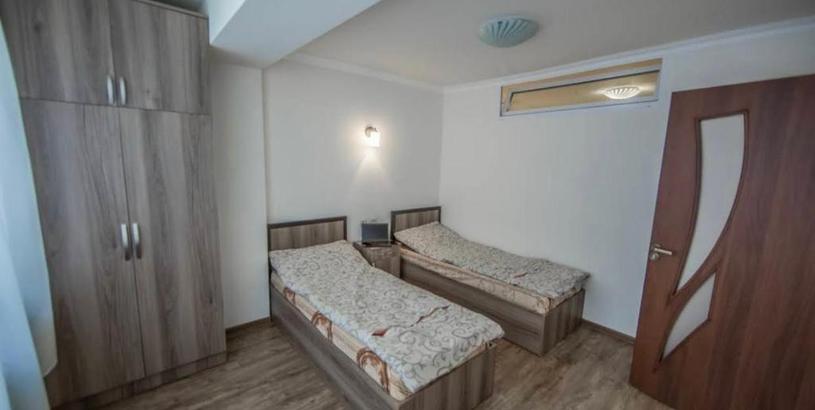 Apartments Renovated Spacious Two Bedroom in the Touristic Center of Yerevan