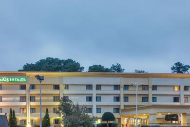 Отель La Quinta by Wyndham Atlanta Roswell