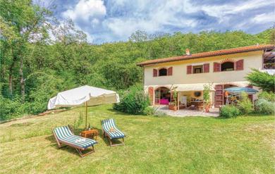 Villa CasaMasa - Toscana - Splendida Villa immersa nel fresco verde dei boschi di castagno