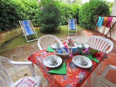Scenic Holiday Home in Giannella near Beach