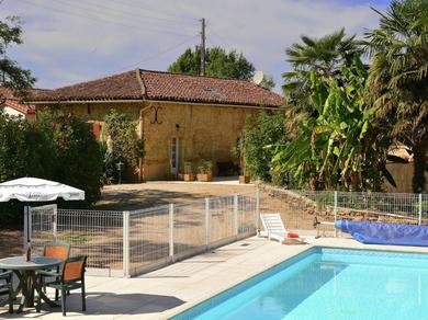 Villa Traditional villa in Lias D armagnac with pool