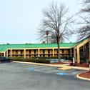 Motel Howard Johnson by Wyndham Greensboro Near the Coliseum