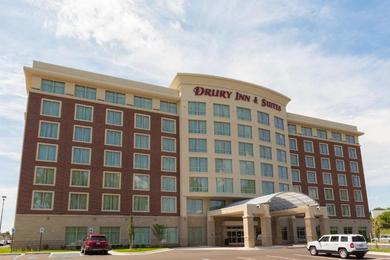 Отель Drury Inn & Suites Grand Rapids