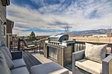 Monument Mountain Retreat with Views and Hot Tub!