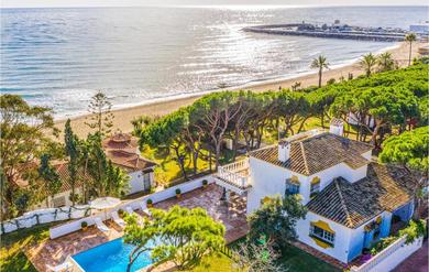 Nice Home In Marbella With Wifi, Outdoor Swimming Pool And Swimming Pool