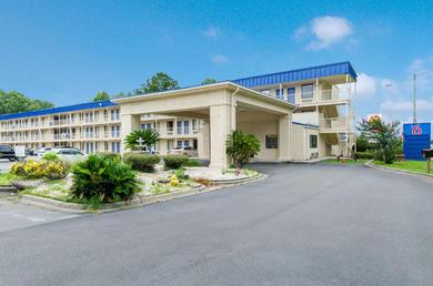 Hotel Motel 6-Pooler, GA - Savannah Airport